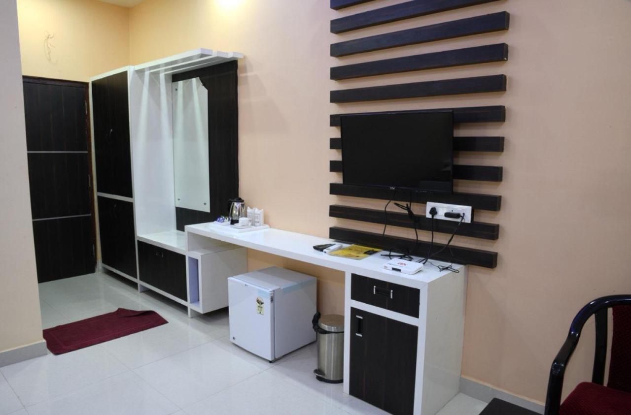 Hotel Mariya International Bodhgaya Bagian luar foto
