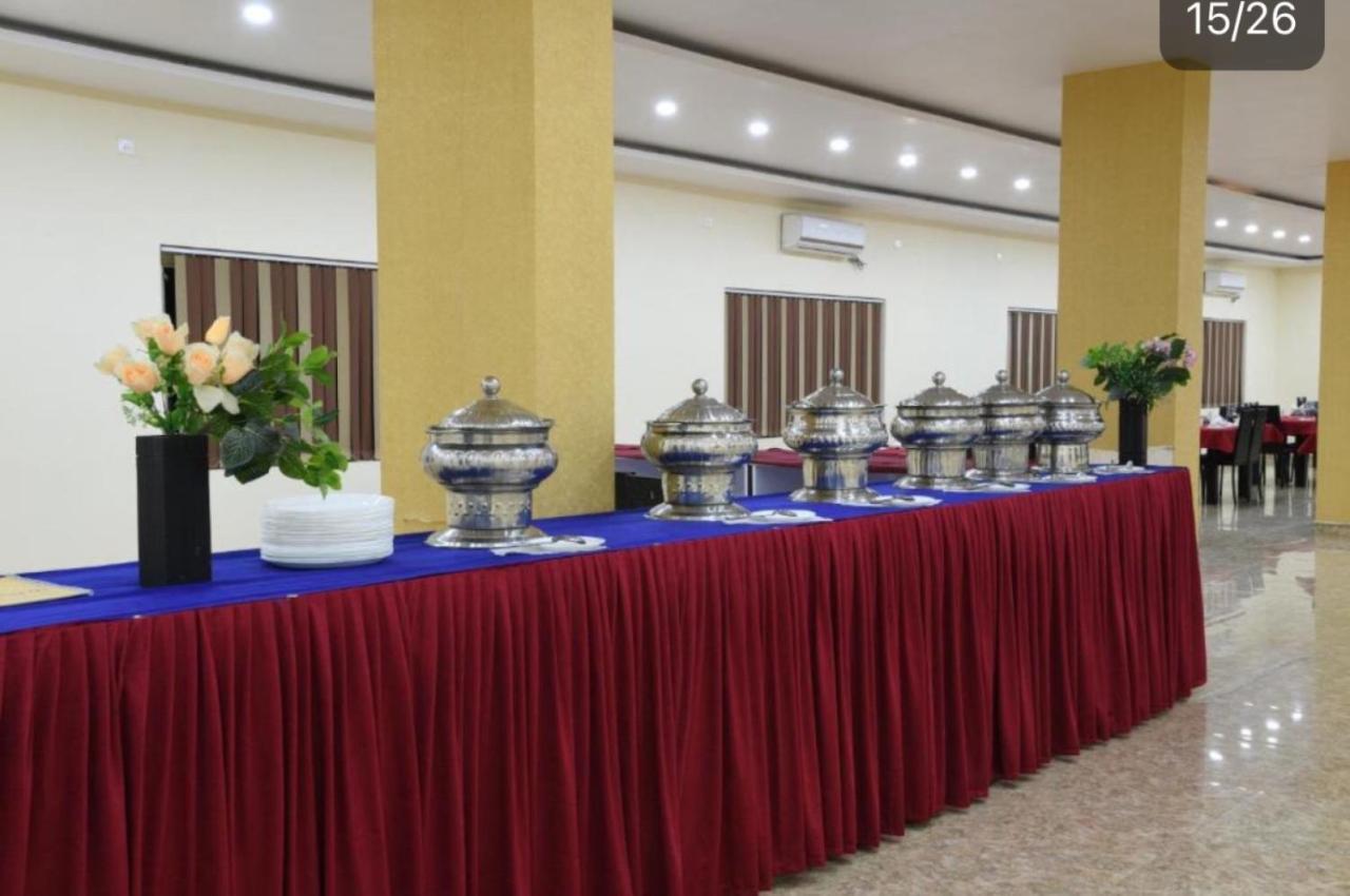 Hotel Mariya International Bodhgaya Bagian luar foto